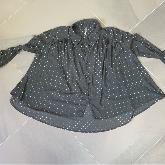 Free People Gray Polka Dot Hi Low Blouse Top - Picture 9 of 11